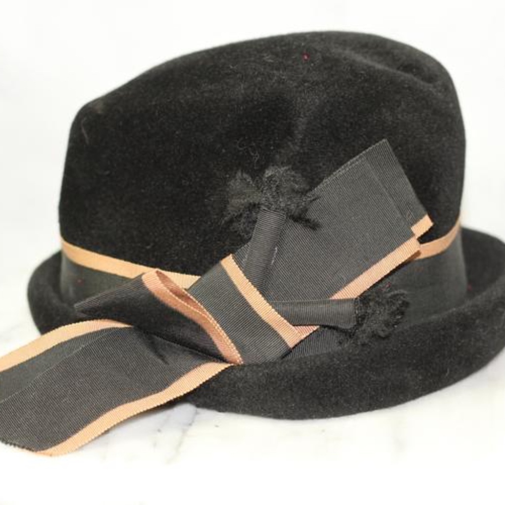 Encore Kutz Black Wool Cloche Hat